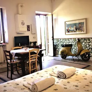 https://appartamento-iris-blue.it-tuscanyhotel.com