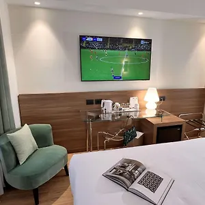 Hotel Western, Milaan
