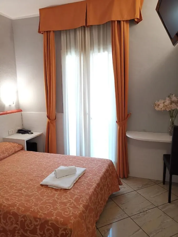 Hotel Brianza Milan 3*,