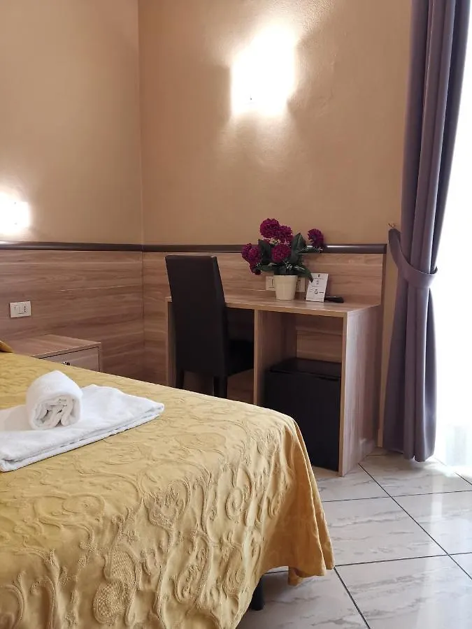 Hotel Brianza Milan 3*,