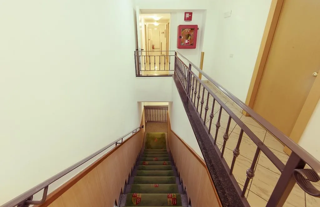 فندق بريانزا ميلان 3*,  إيطاليا