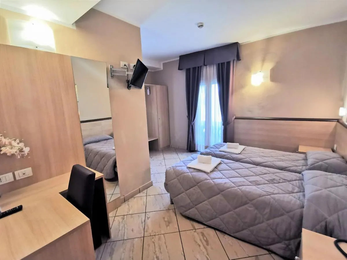 فندق بريانزا ميلان 3*,